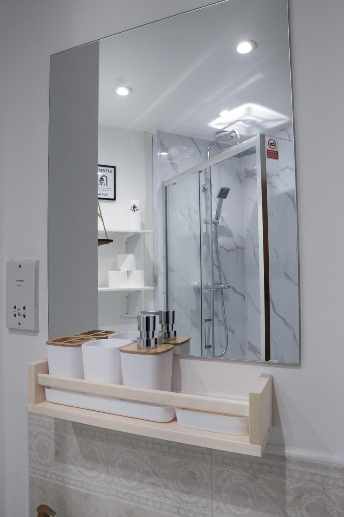 Whole 2-Bed Apartment - Contractors, Professionals, Ulez Free, Free Parking, B'Ham City 10Mins Birmingham Bagian luar foto